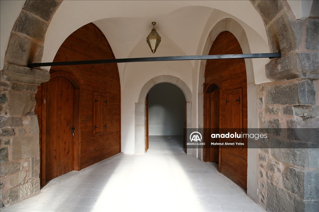 Şebinkarahisar'da restore edilen Taşhan ve arastalar turizme değer katacak