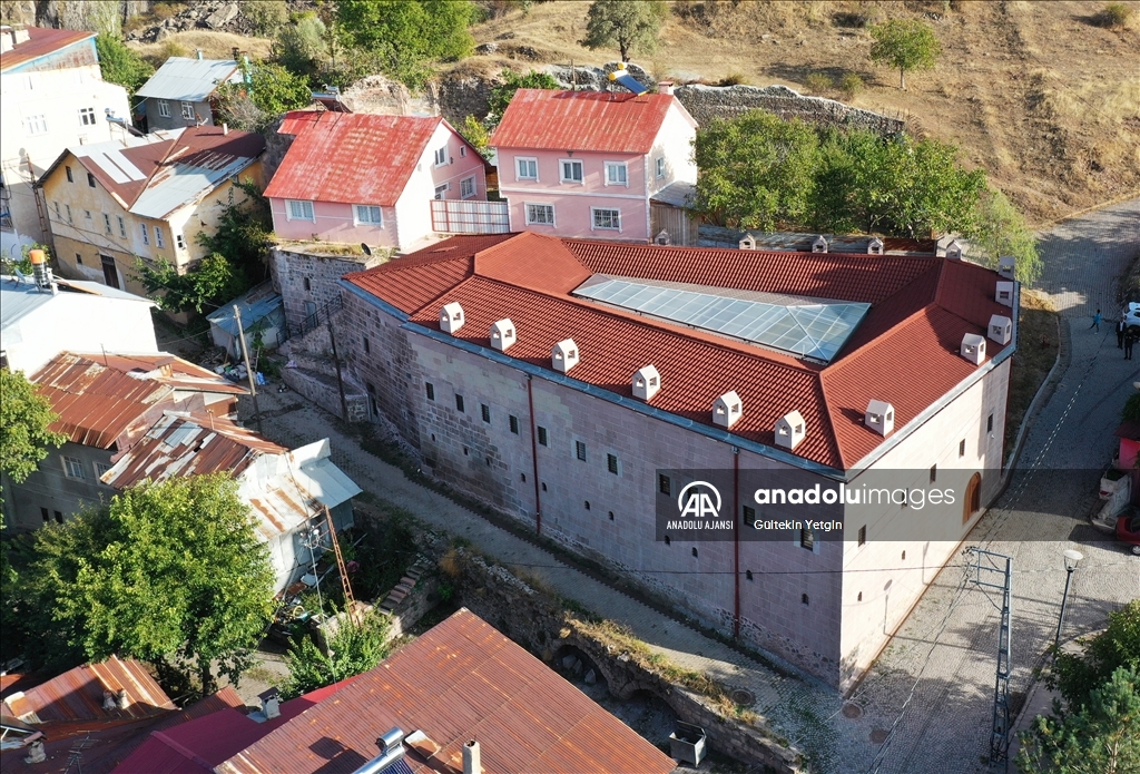 Şebinkarahisar'da restore edilen Taşhan ve arastalar turizme değer katacak