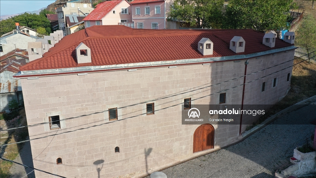 Şebinkarahisar'da restore edilen Taşhan ve arastalar turizme değer katacak