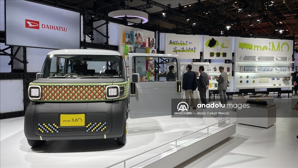 Japonya'da "Mobility Show" yeni nesil elektrikli araçlar, uçan arabalar ve robotlara ev sahipliği yapıyor
