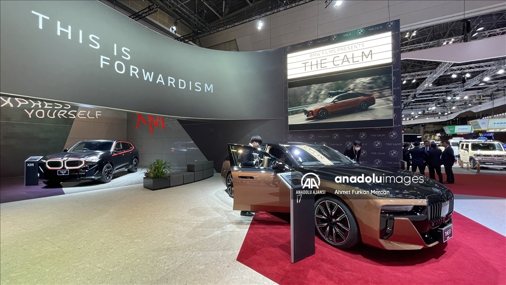 Japonya'da "Mobility Show" yeni nesil elektrikli araçlar, uçan arabalar ve robotlara ev sahipliği yapıyor