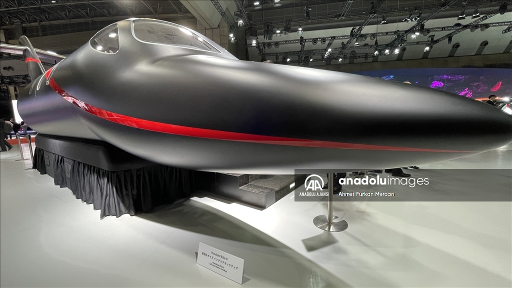 Japonya'da "Mobility Show" yeni nesil elektrikli araçlar, uçan arabalar ve robotlara ev sahipliği yapıyor