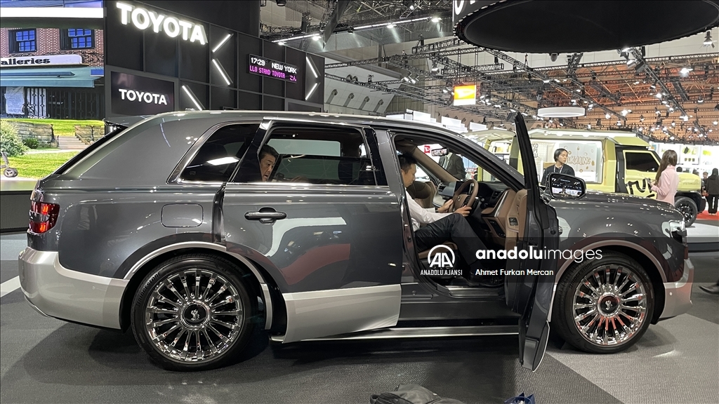 Japonya'da "Mobility Show" yeni nesil elektrikli araçlar, uçan arabalar ve robotlara ev sahipliği yapıyor