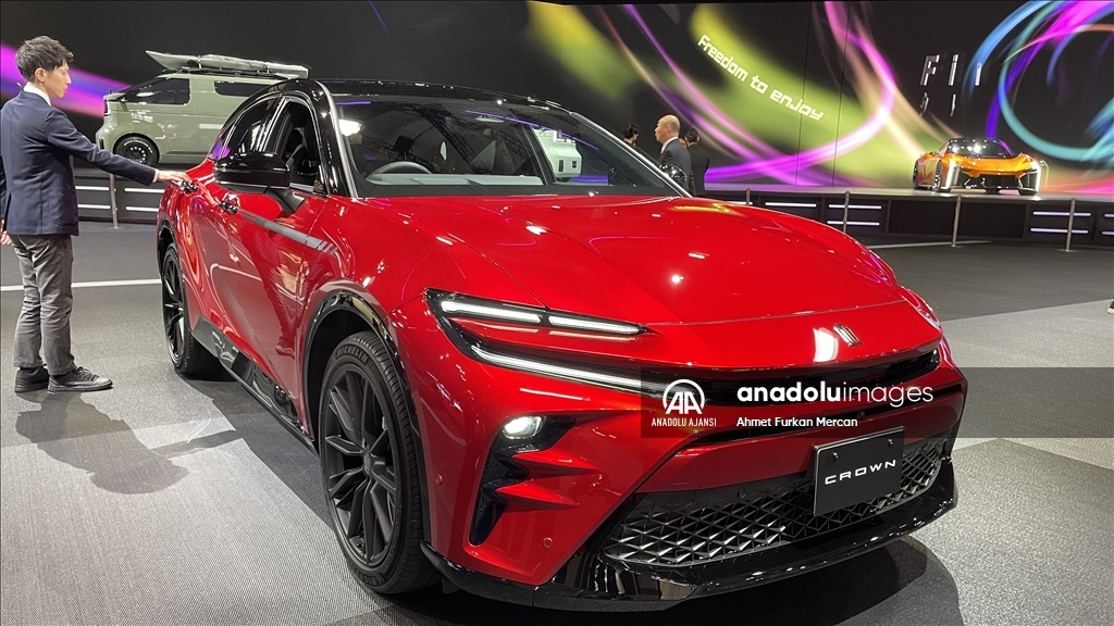 Japonya'da "Mobility Show" yeni nesil elektrikli araçlar, uçan arabalar ve robotlara ev sahipliği yapıyor