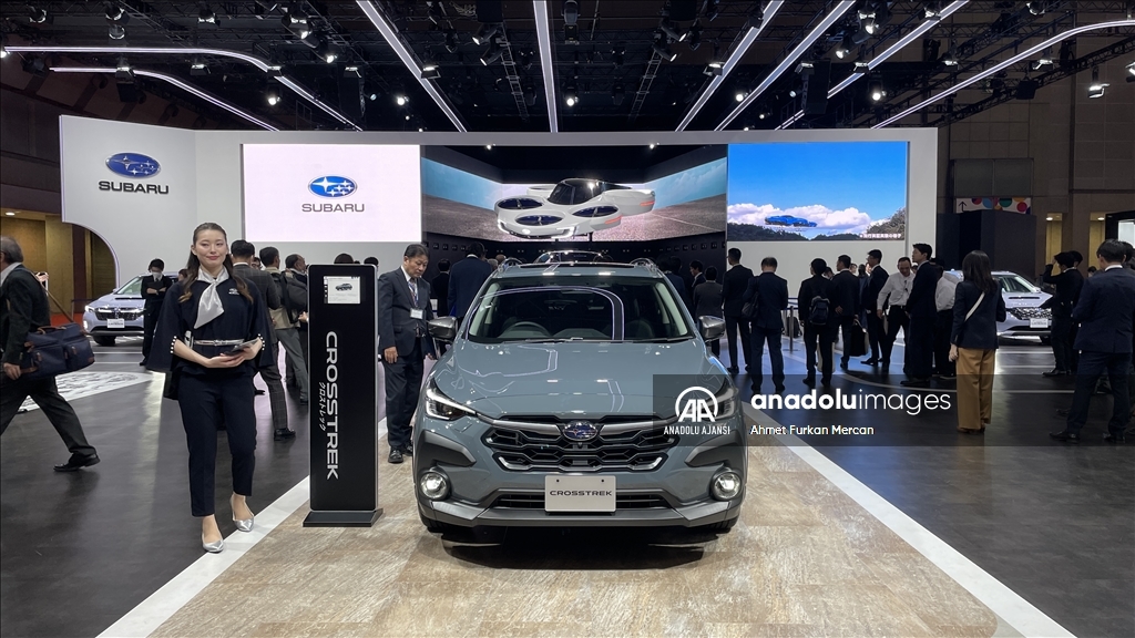 Japonya'da "Mobility Show" yeni nesil elektrikli araçlar, uçan arabalar ve robotlara ev sahipliği yapıyor