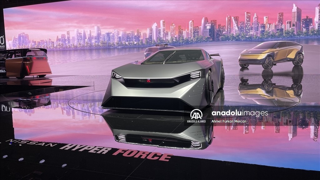 Japonya'da "Mobility Show" yeni nesil elektrikli araçlar, uçan arabalar ve robotlara ev sahipliği yapıyor