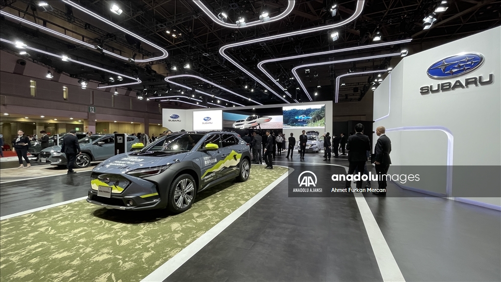 Japonya'da "Mobility Show" yeni nesil elektrikli araçlar, uçan arabalar ve robotlara ev sahipliği yapıyor