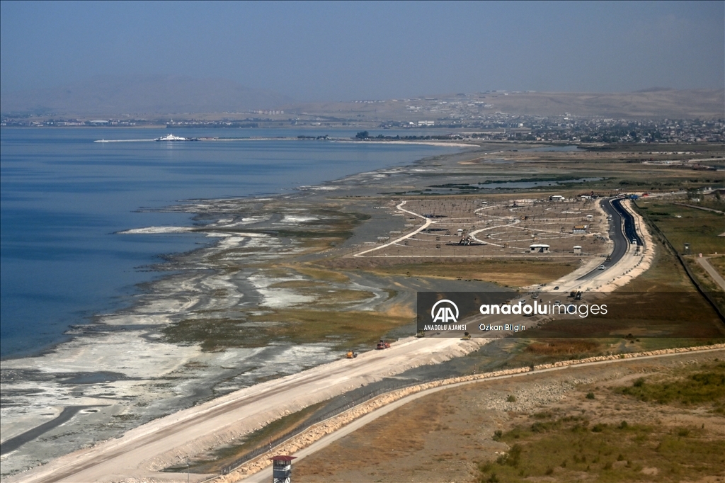 Van Gölü kıyıları, "Sahil Yolu" ve 1100 dönümlük park projesiyle güzelleştiriliyor