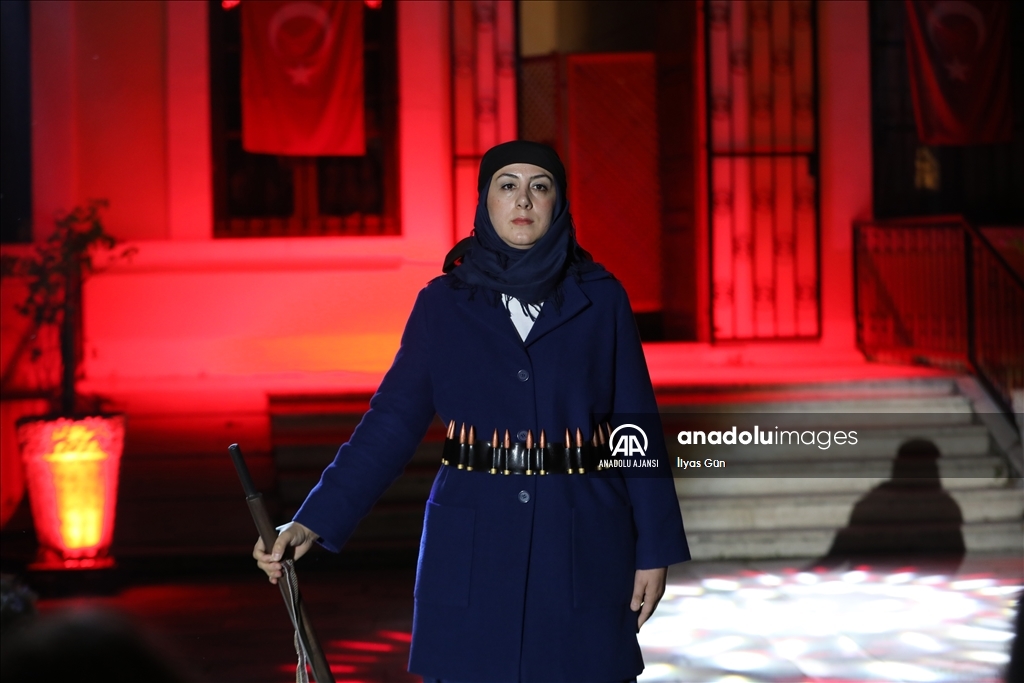 Milli Mücadele'nin kadın kahramanlarının giydiği kıyafetler yeniden tasarlandı