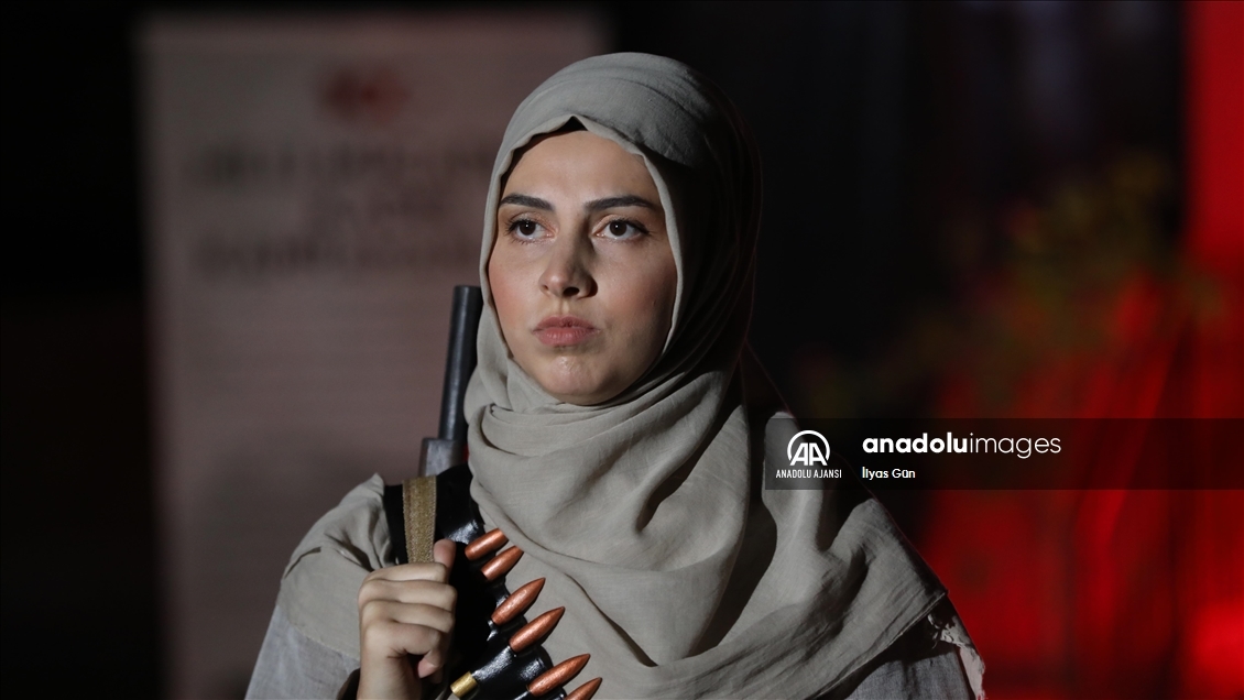 Milli Mücadele'nin kadın kahramanlarının giydiği kıyafetler yeniden tasarlandı