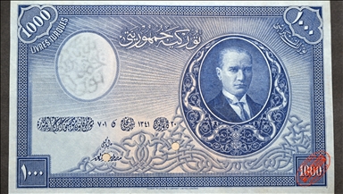 AA, Darphane Müzesi'ndeki Cumhuriyet'in ilk dönemine ait paraları görüntüledi