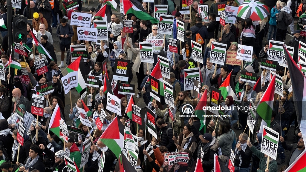 Londra'da Filistin'e destek gösterisi düzenlendi