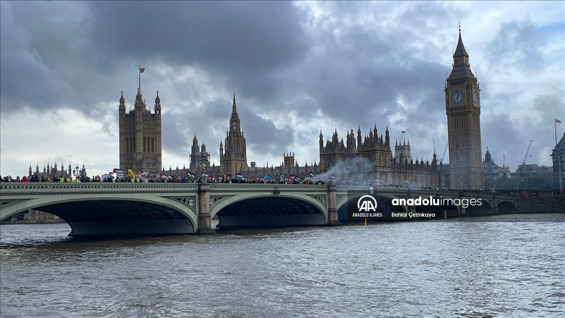 Londra'da Filistin'e destek gösterisi düzenlendi