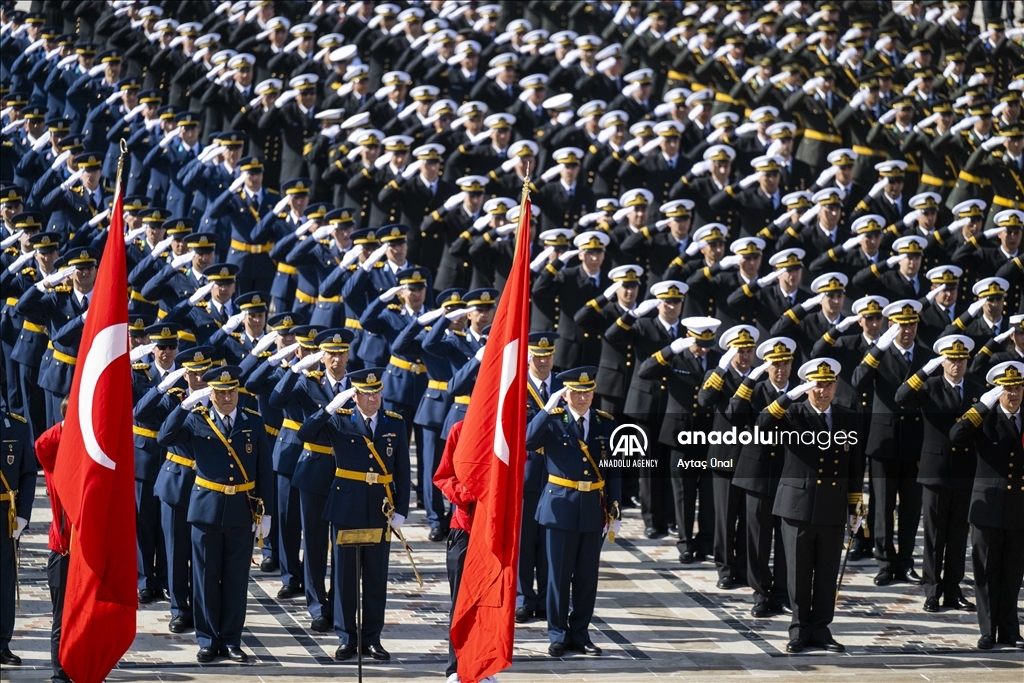 Туркије со низа манифестации ја одбележува 100-годишнината од основањето на Републиката