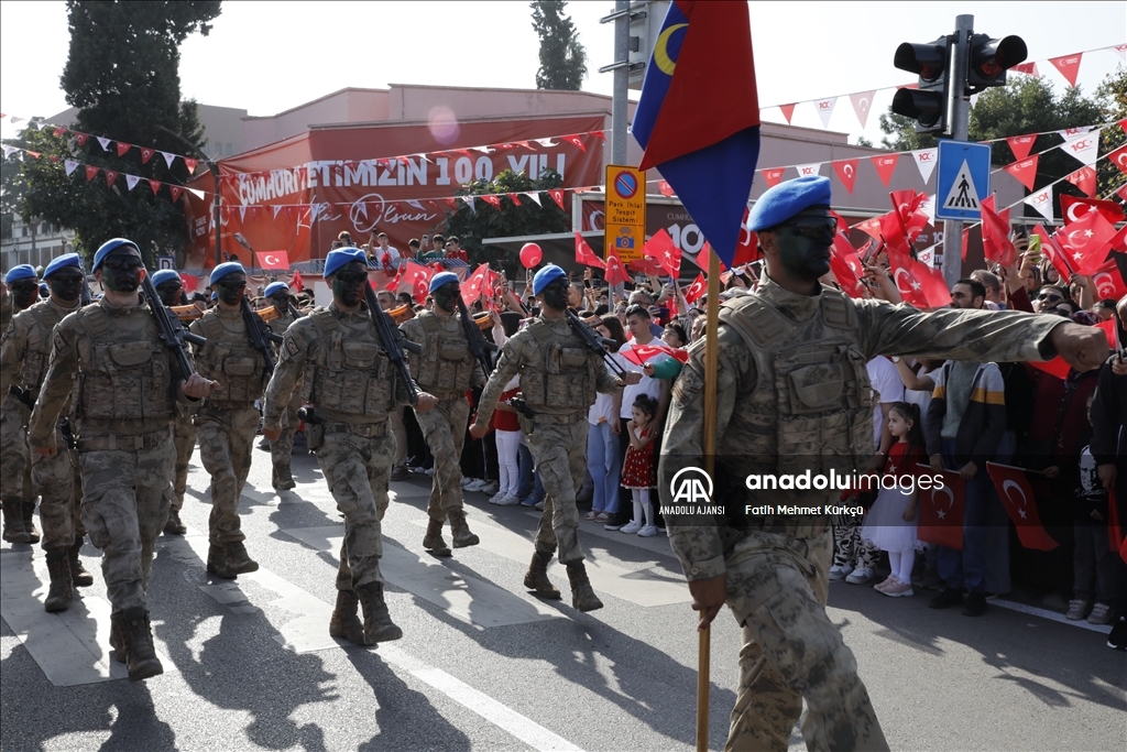 Cumhuriyet'e giden yolda ilk adımın atıldığı Samsun'da 100. yıl coşkusu