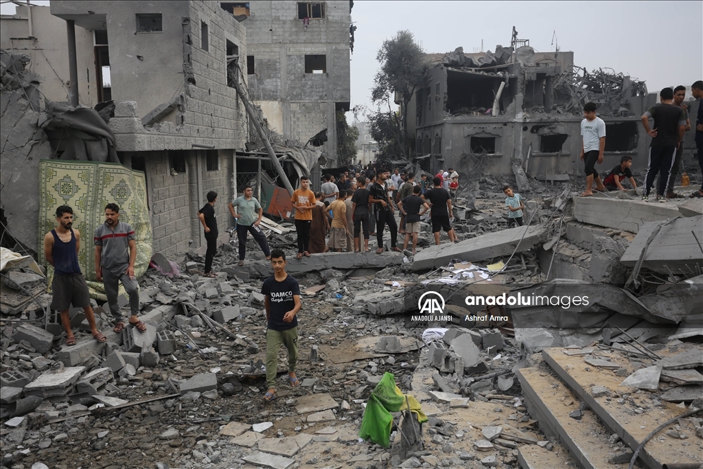 İsrail ordusunun Gazze'ye yönelik yoğun bombardımanı devam ediyor