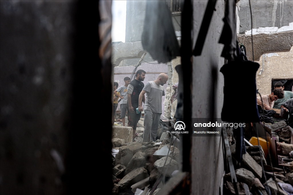 İsrail ordusunun Gazze'ye yönelik yoğun bombardımanı devam ediyor