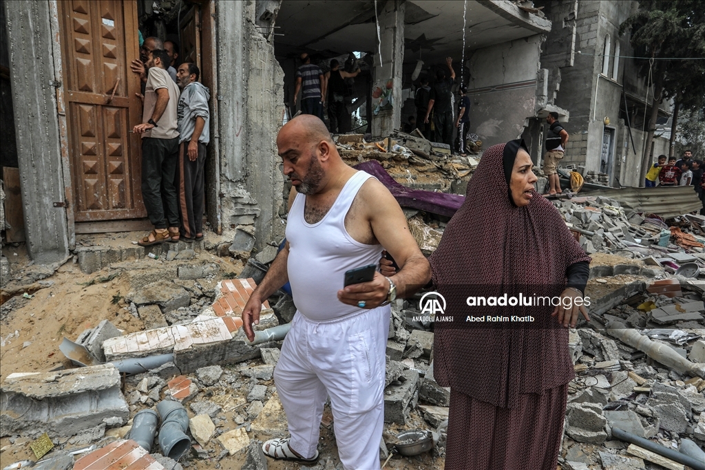 İsrail ordusunun Gazze'ye yönelik yoğun bombardımanı devam ediyor