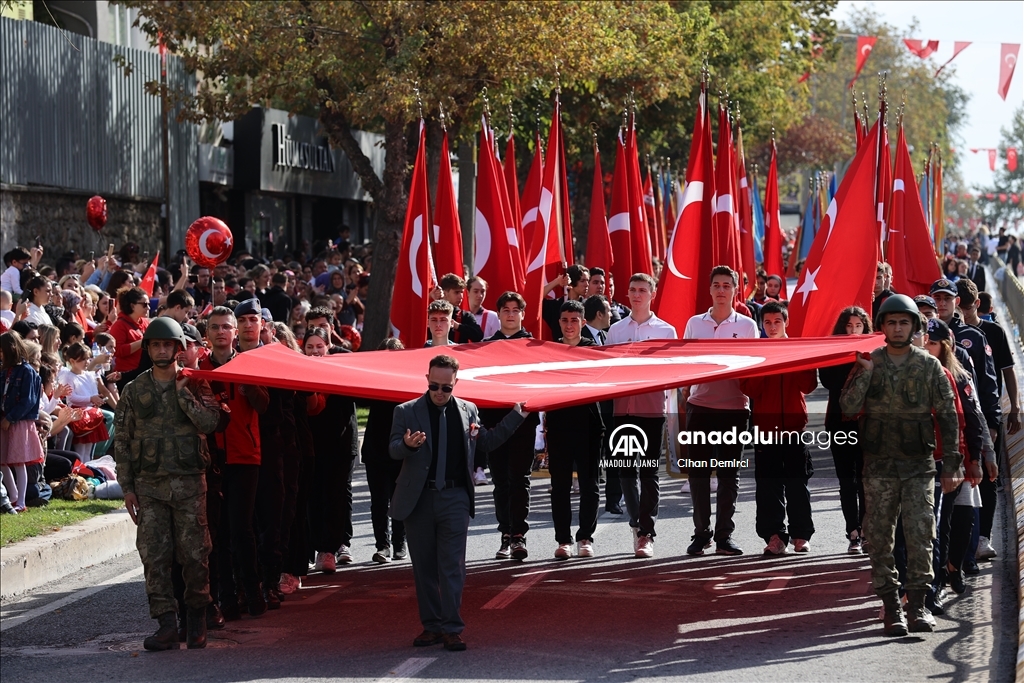 Edirne'de Cumhuriyet'in 100. yıl dönümü kutlanıyor