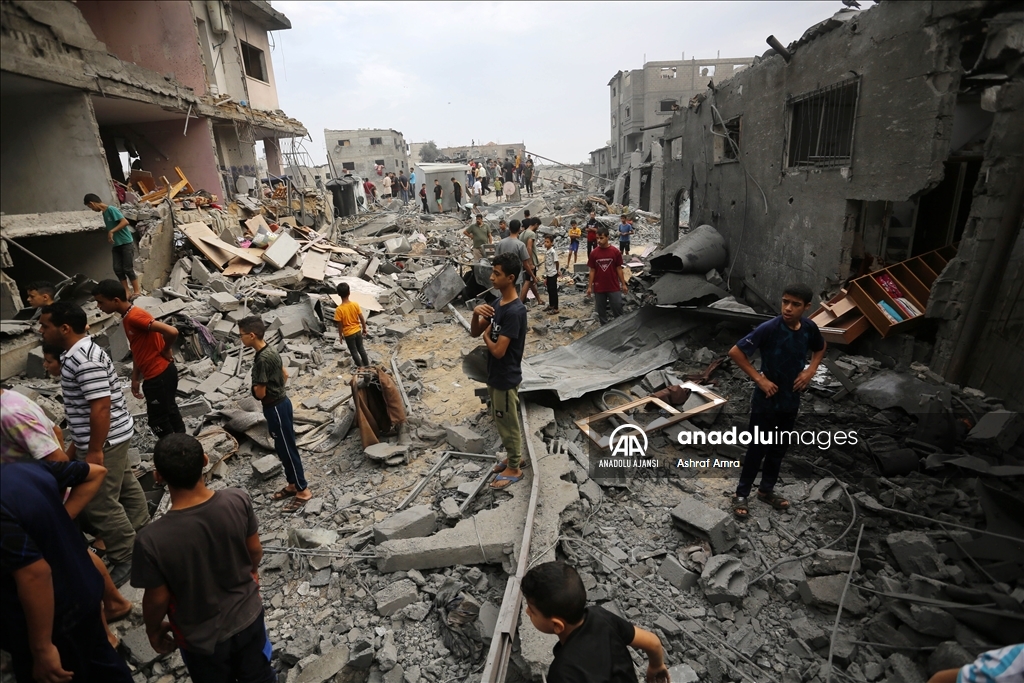 İsrail ordusunun Gazze'ye yönelik yoğun bombardımanı devam ediyor