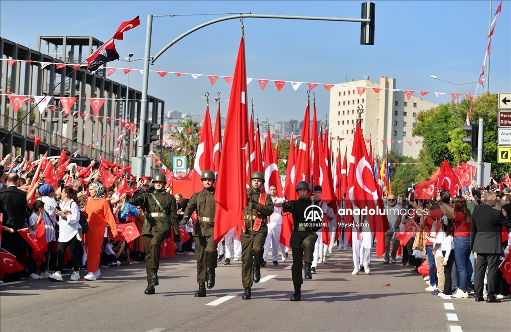 Cumhuriyet'e giden yolda ilk adımın atıldığı Samsun'da 100. yıl coşkusu