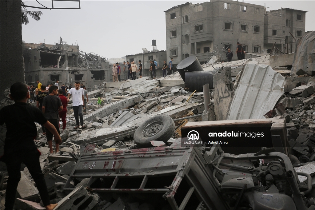 İsrail ordusunun Gazze'ye yönelik yoğun bombardımanı devam ediyor