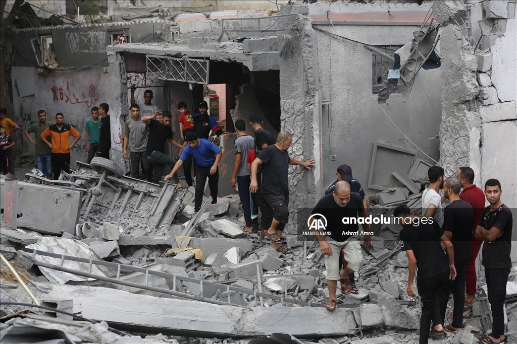 İsrail ordusunun Gazze'ye yönelik yoğun bombardımanı devam ediyor