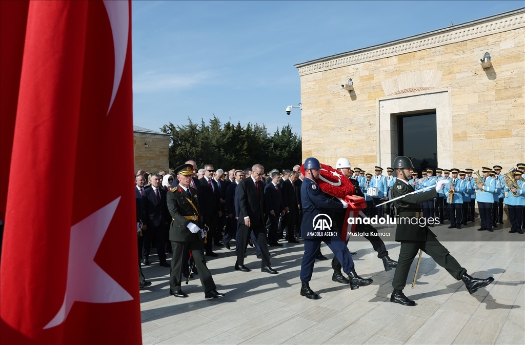 Serokomar Erdogan: "Em bi biryar in ku sedsala duyem ya Komara xwe bi Sedsala Tirkiyeyê va bixemilînin"