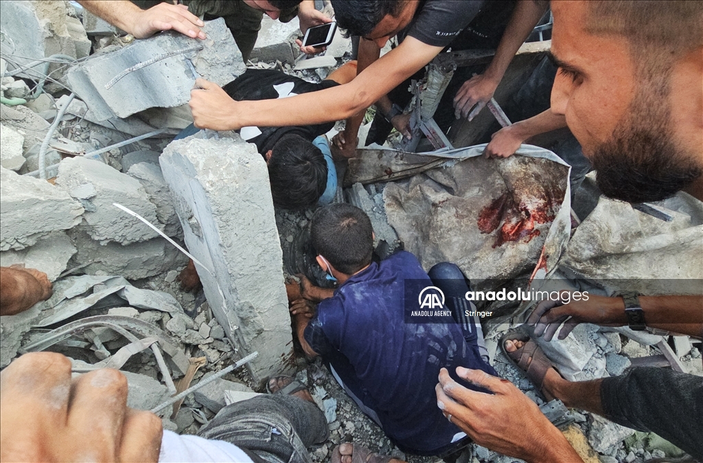 Izraelska vojska bombardovala izbjeglički kamp u Gazi: Poginulo 100 ljudi 