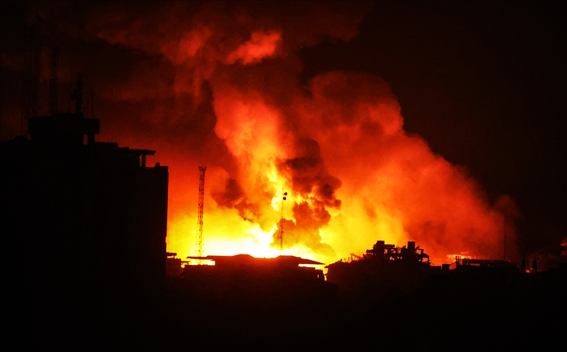 Израиль продолжает наносить удары по сектору Газа