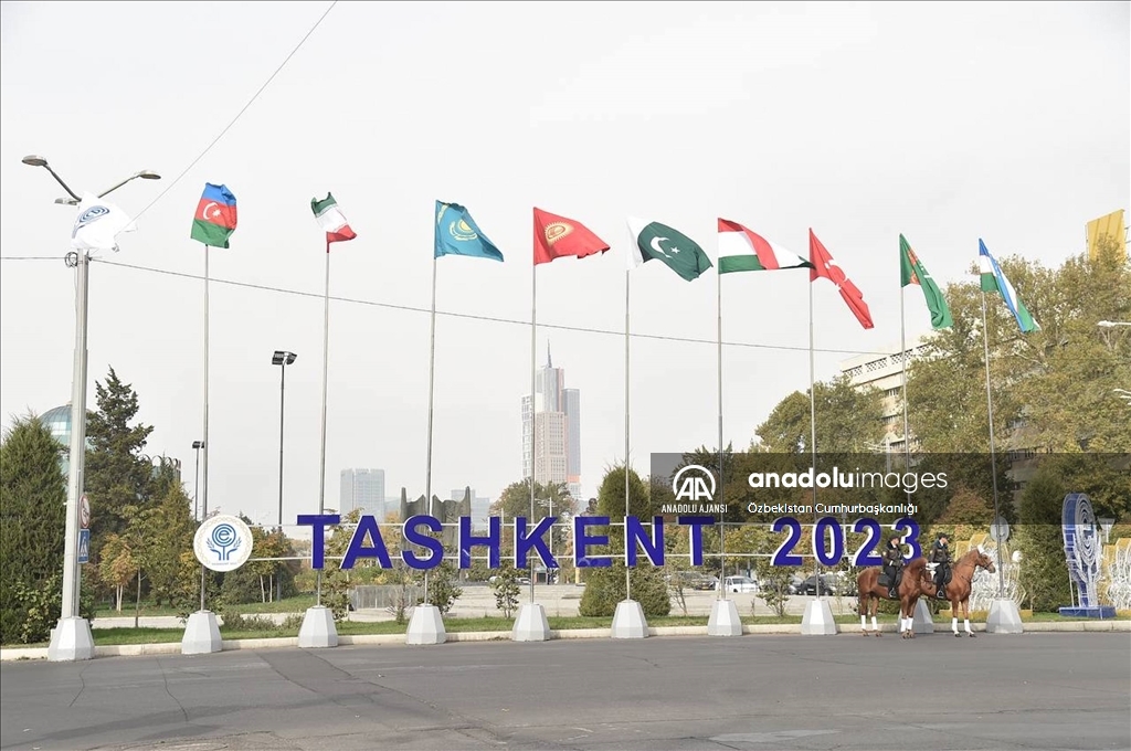 Özbekistan'da yarın Ekonomik İşbirliği Teşkilatı Zirvesi yapılacak