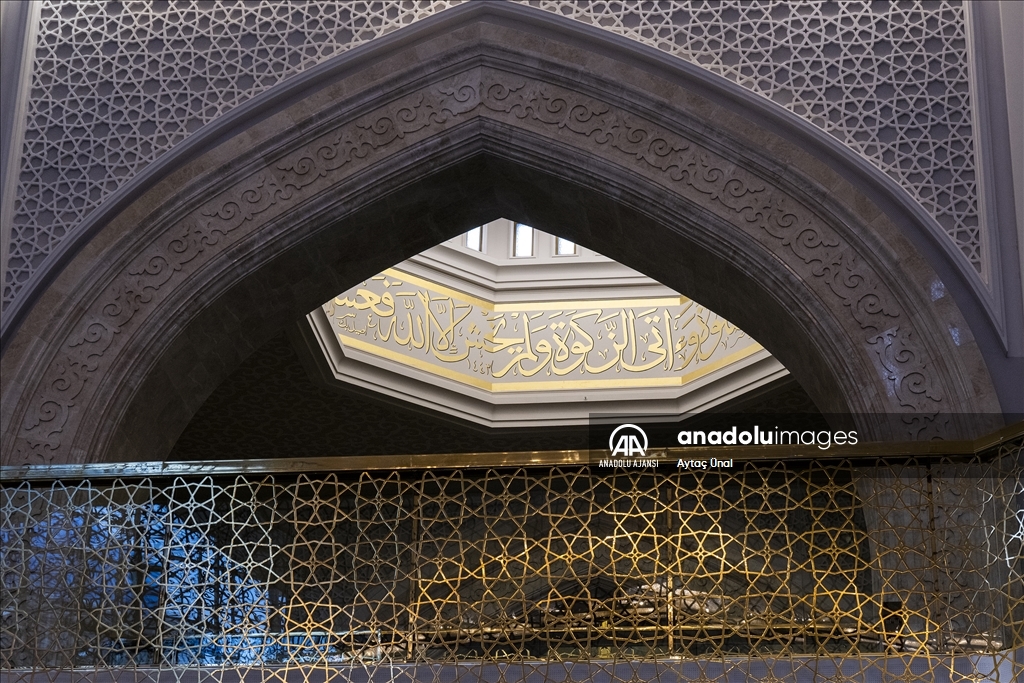Orta Asya'nın en büyük camisi: Büyük Nur Sultan Camisi