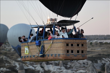 За 10 месяцев года более 550 тыс. туристов совершили полёты на воздушном шаре в Каппадокии 