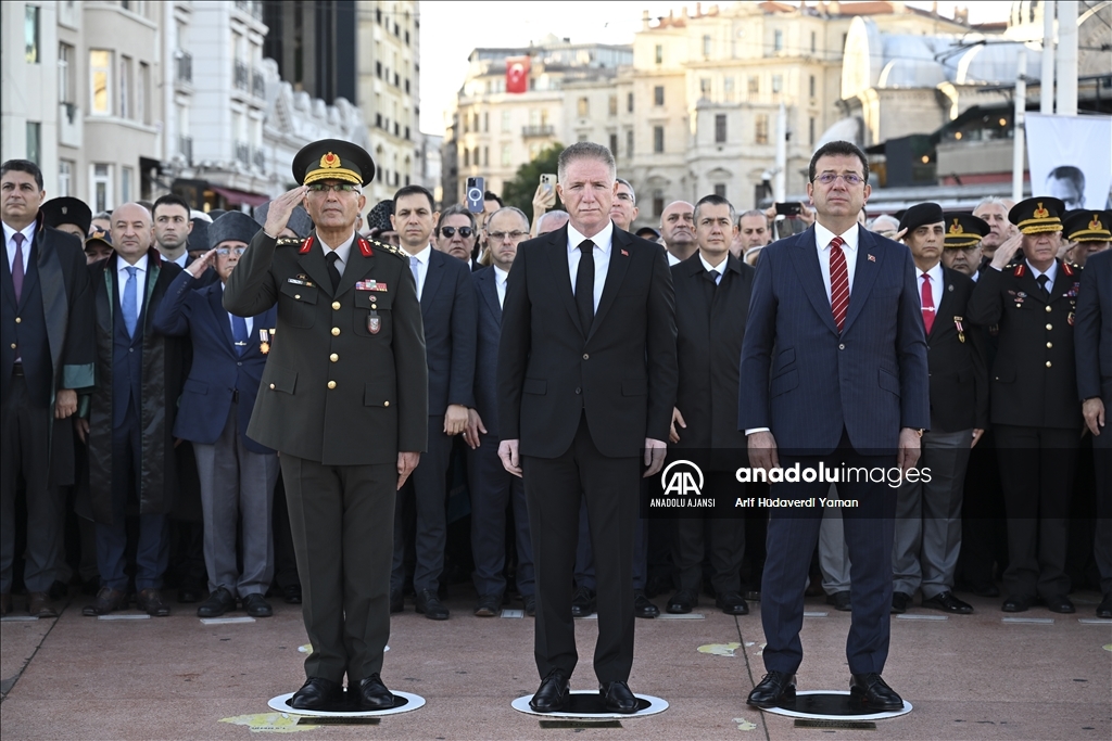 Büyük Önder Atatürk'ü anıyoruz