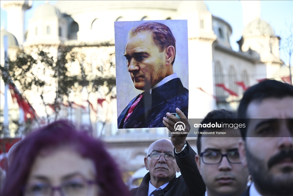 Büyük Önder Atatürk'ü anıyoruz