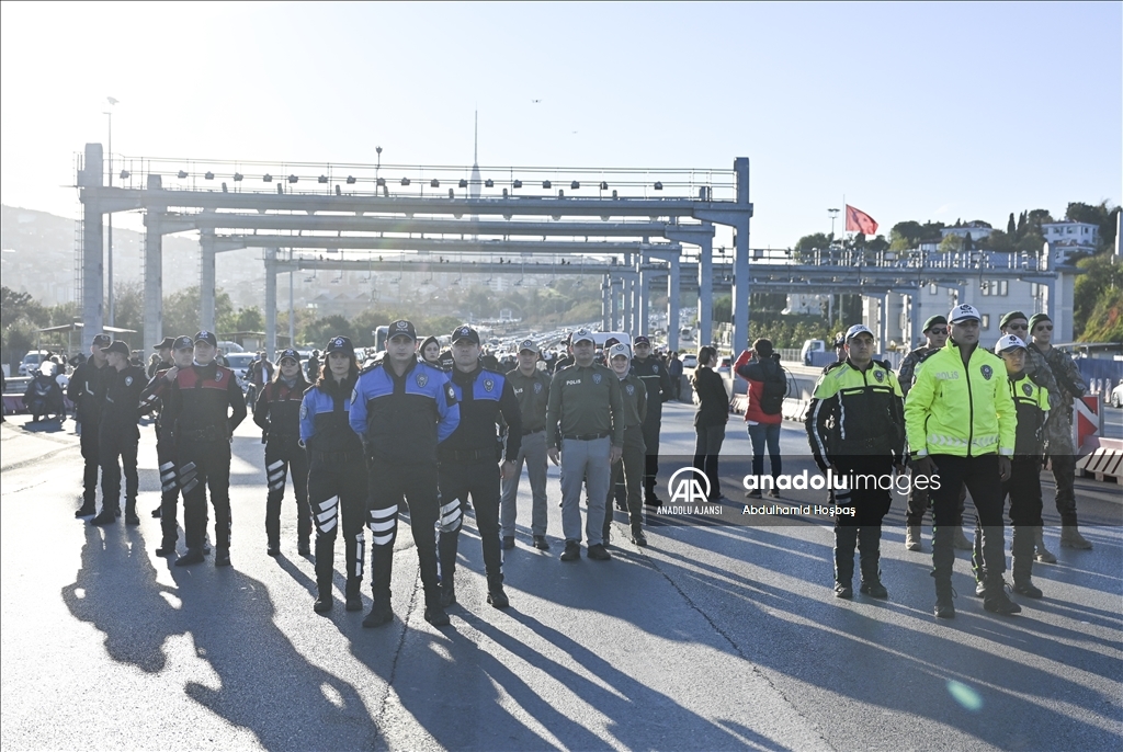 Büyük Önder Atatürk'ü anıyoruz