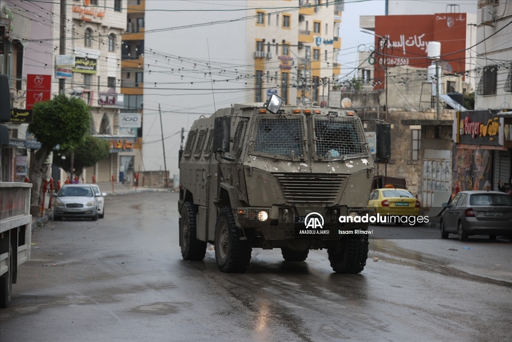 İsrail güçleri, gün boyu işgal altındaki Batı Şeria'da baskınlarını sürdürdü