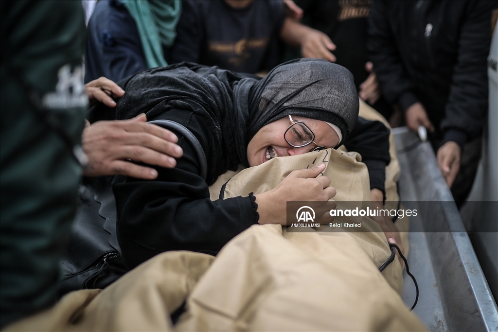 İsrail'in Gazze Şeridi'ne saldırıları 39'uncu gününde de şiddetlenerek devam ediyor