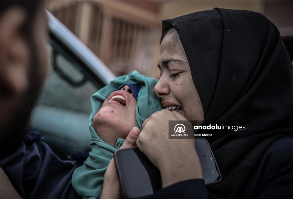 İsrail'in Gazze Şeridi'ne saldırıları 39'uncu gününde de şiddetlenerek devam ediyor