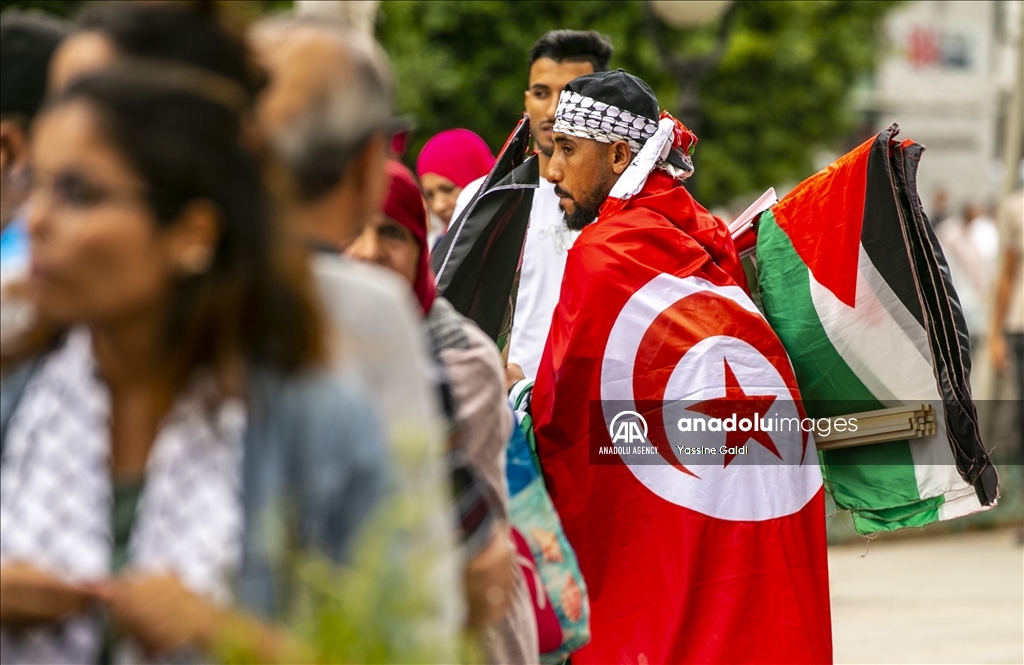 العلم الفلسطيني.. راية للفخر ترفرف في أنحاء تونس