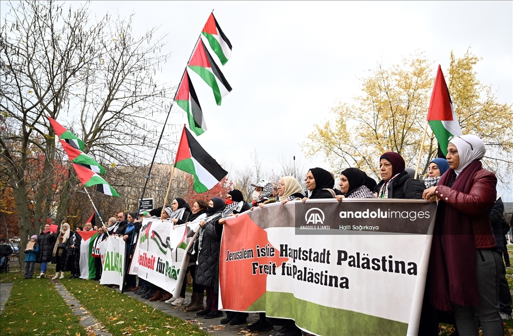 Almanya’nın başkenti Berlin’de Filistin’e destek gösterisi düzenledi