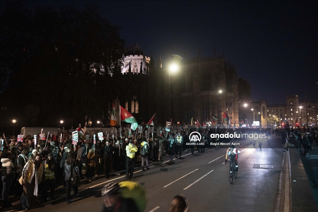 Londra'da Filistin'e destek gösterisi