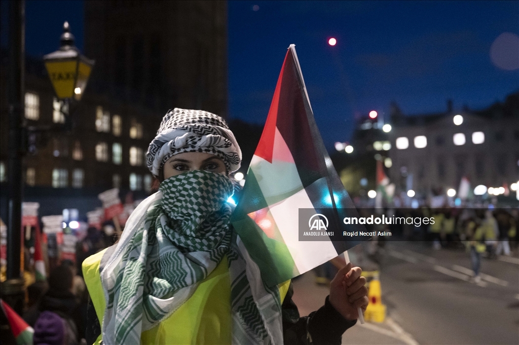 Londra'da Filistin'e destek gösterisi