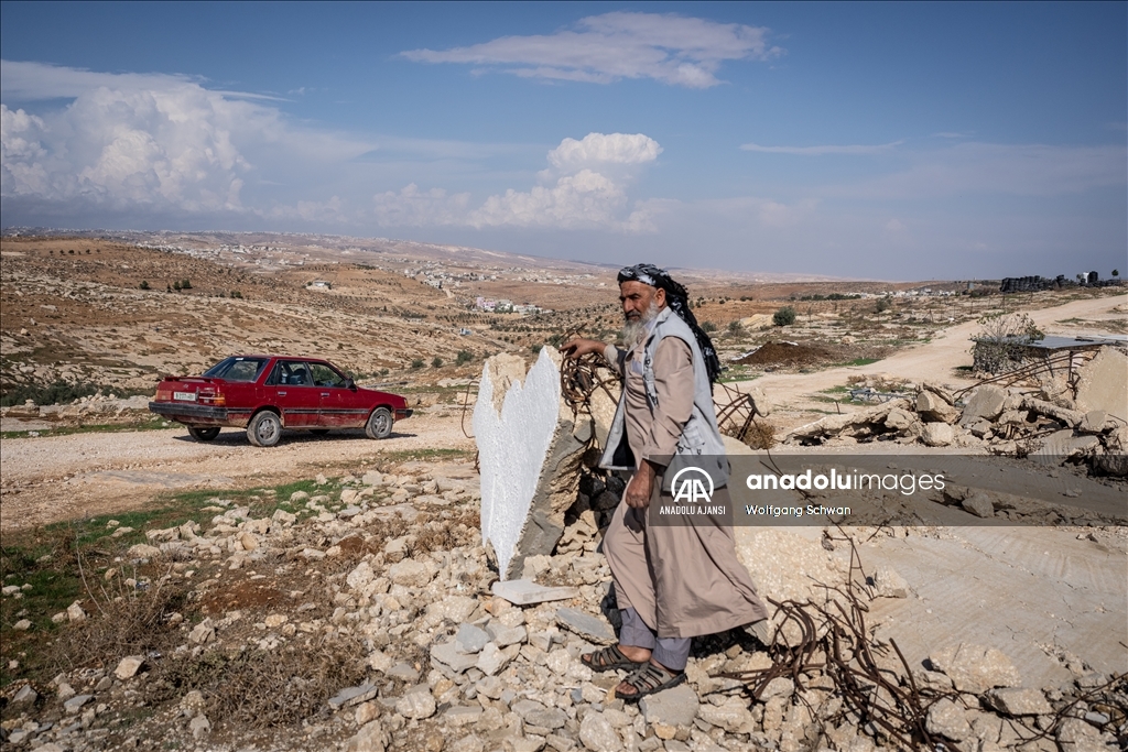 El Halil'e bağlı Um Fagarah köyündeki Filistinliler, endişe içinde