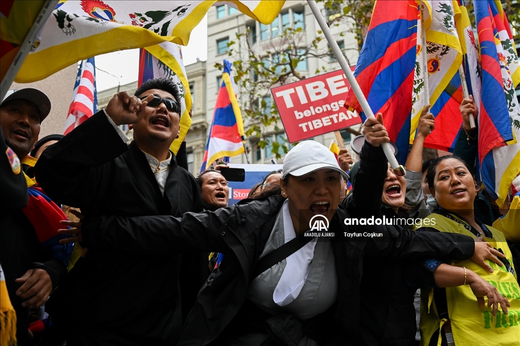 San Francisco'da Tibetli göstericiler, Çin Devlet Başkanı Xi Jinping'in destekçileriyle çatıştı