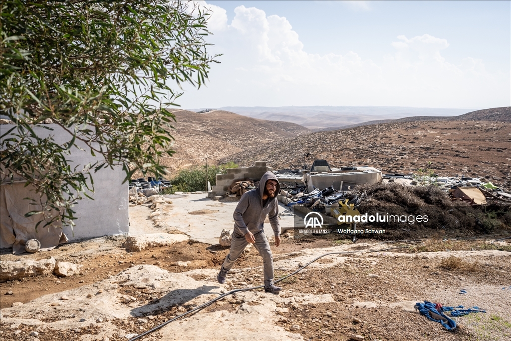 El Halil'e bağlı Um Fagarah köyündeki Filistinliler, endişe içinde