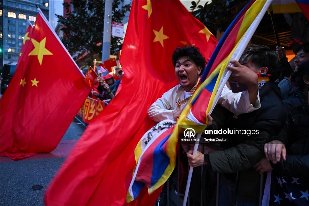 San Francisco'da Tibetli göstericiler ile Çin Devlet Başkanı Xi Jinping'in destekçileri arasında arbede yaşandı