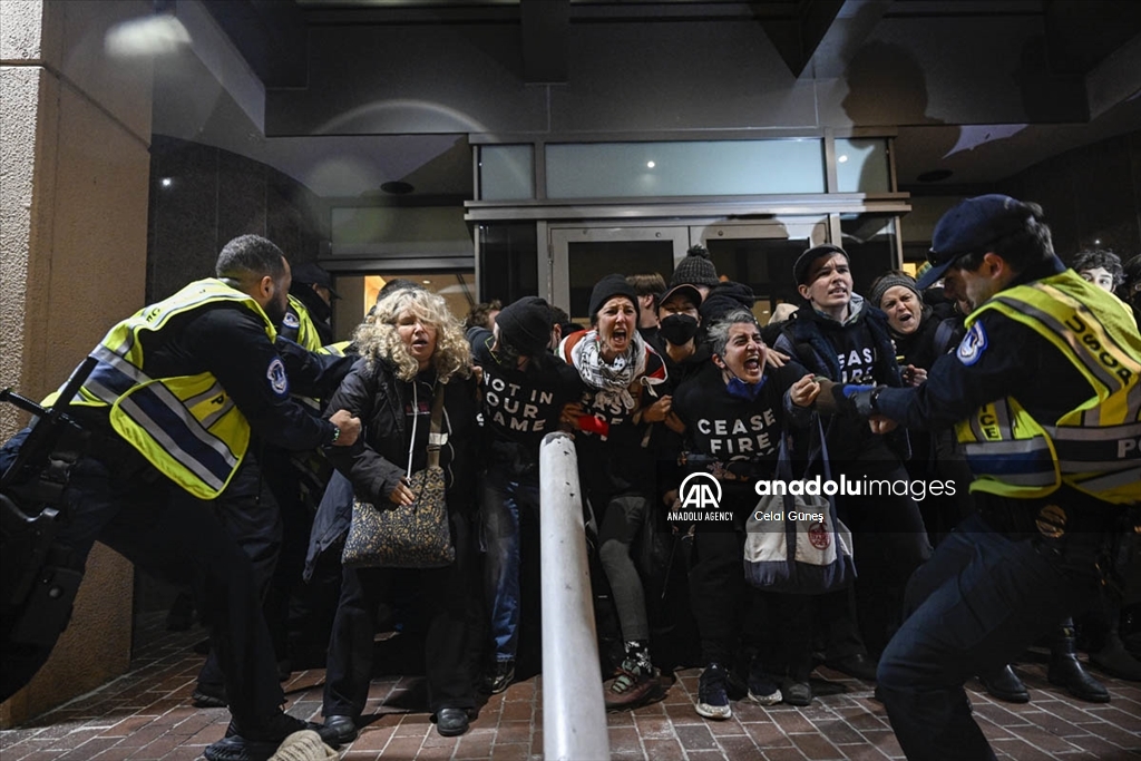 Американската полиција интервенираше на протестот на американските Евреи пред зградата на Конгресот