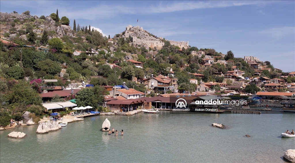 Kaleköy'ün tarihi ve doğal güzellikleri havadan görüntülendi
