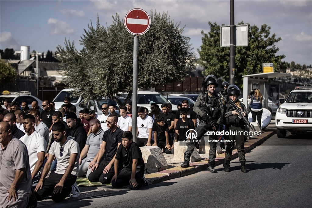 Mescid-i Aksa'da İsrail kısıtlaması devam ediyor